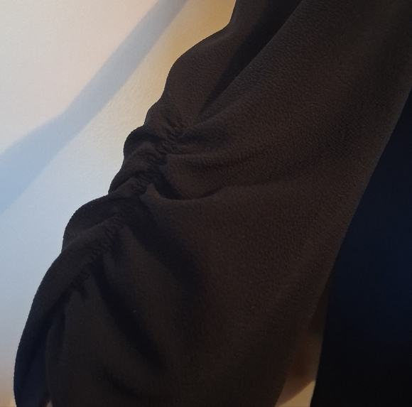 Gainni Bini Black Wrap Dress Size M / P2P 18 - Picture 3 of 10